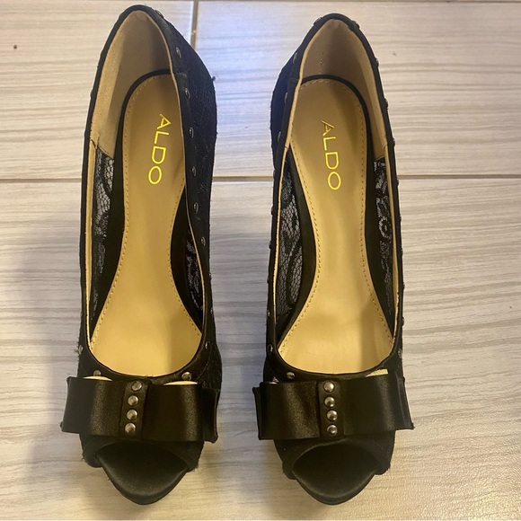 ALDO Bow and Lace Open Toe High Heels in Black, Size 8 - Picture 2 of 6
